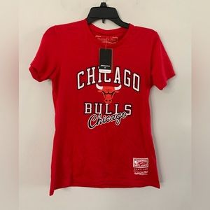 NEW CHICAGO BULLS WOMENS T-SHIRT SIZE:L